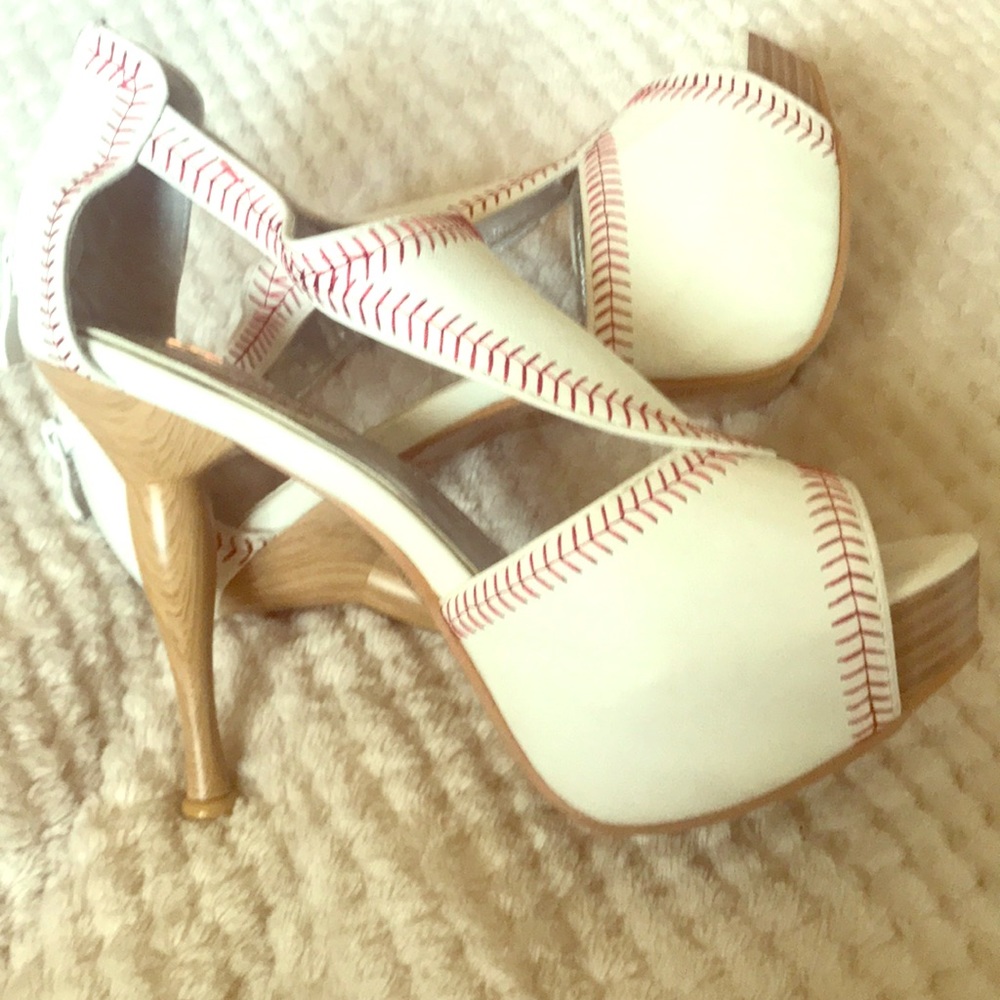Size 7 baseball heels
